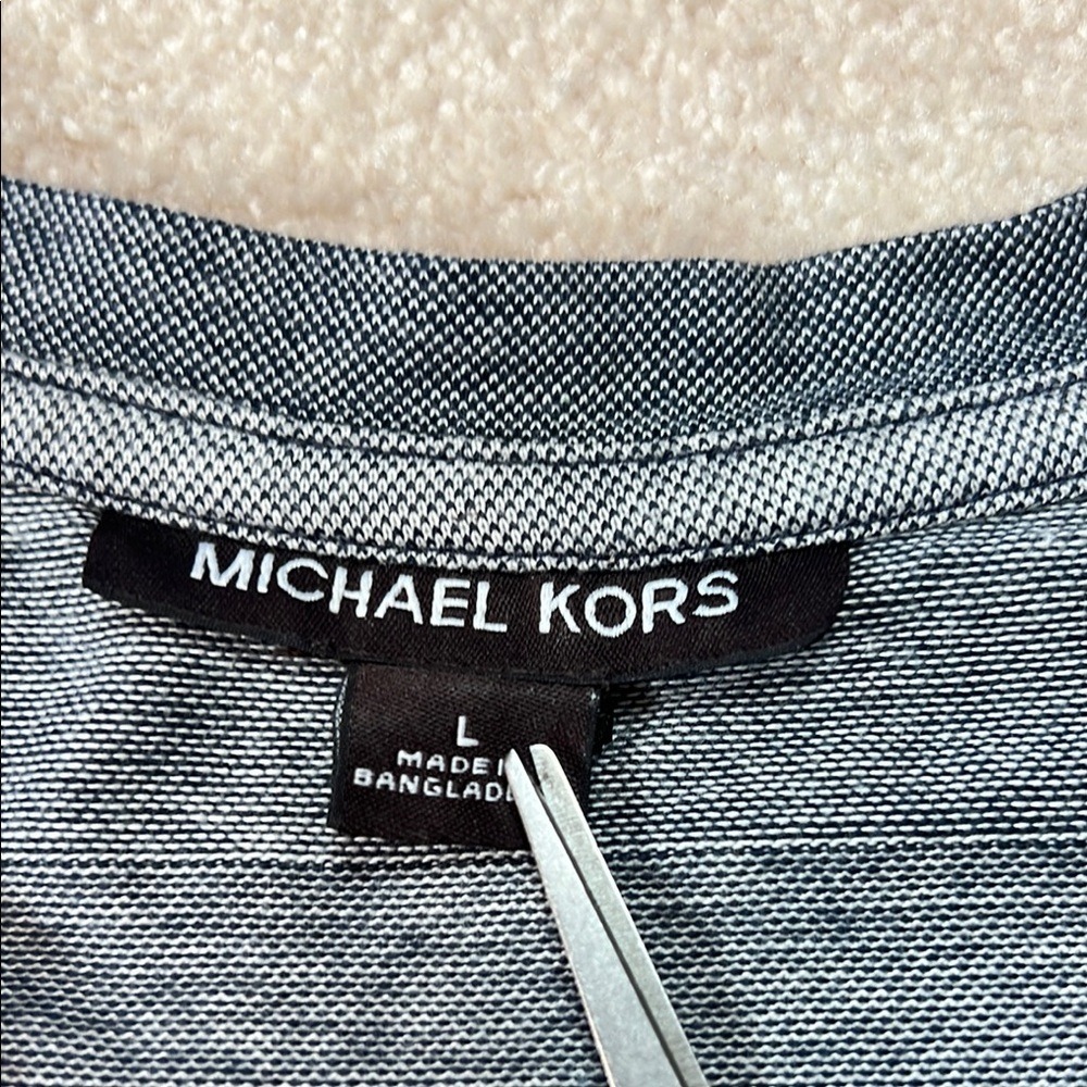 Michael Kors Striped V-Neck T-Shirt Casual Modern‎ Top Size L - Picture 2 of 6